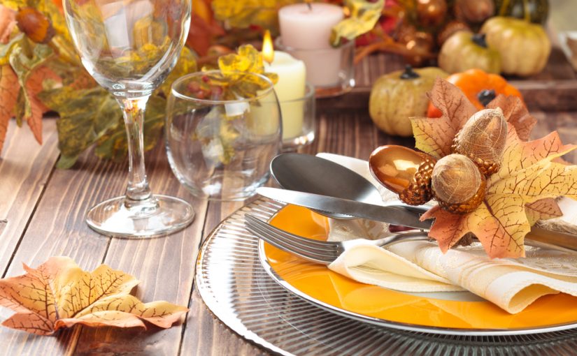 Autumn Table Setting and Centerpiece