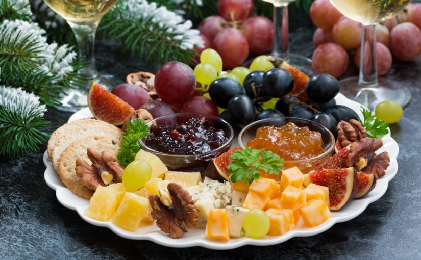 7 Tips For Setting Up A Festive and Fabulous Holiday Buffet