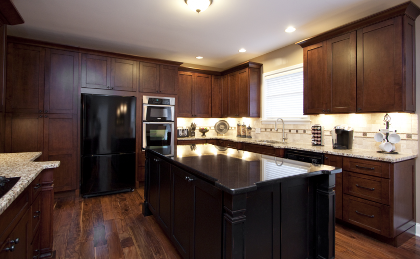 Manchester Shaker Brandywine - Willow Lane Cabinetry